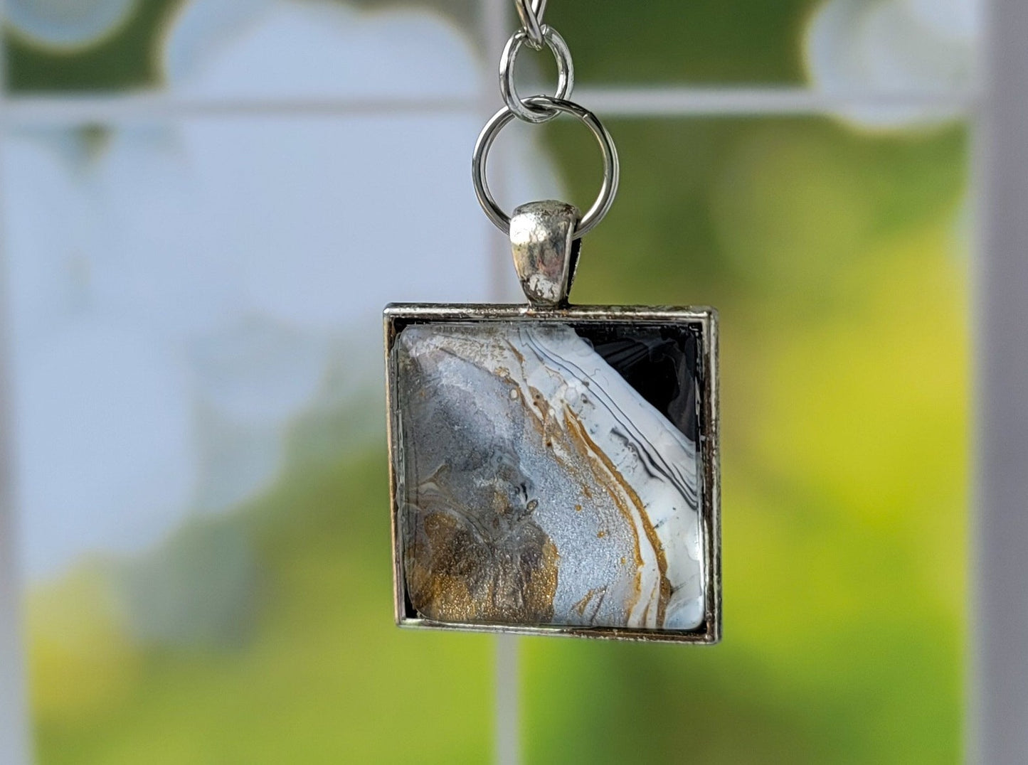 Fluid Art Key Chain