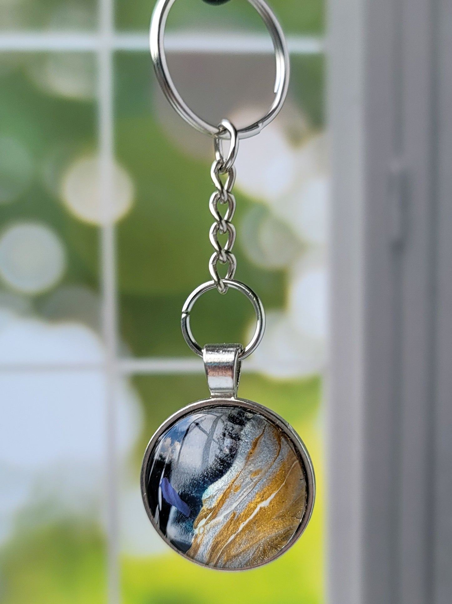 Fluid Art Key Chain