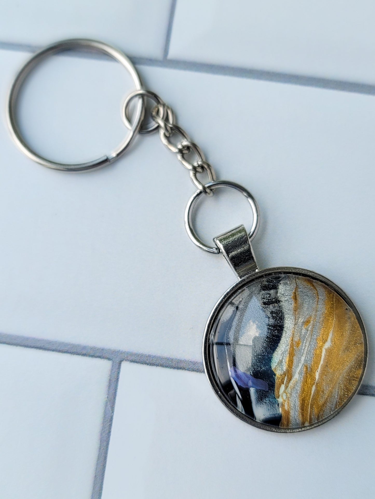 Fluid Art Key Chain